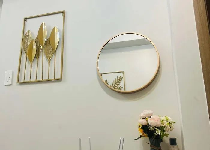 Apartahotel S Residences Near Moa Arena