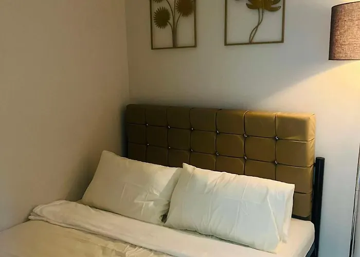 S Residences Near Moa Arena Apartahotel Manila